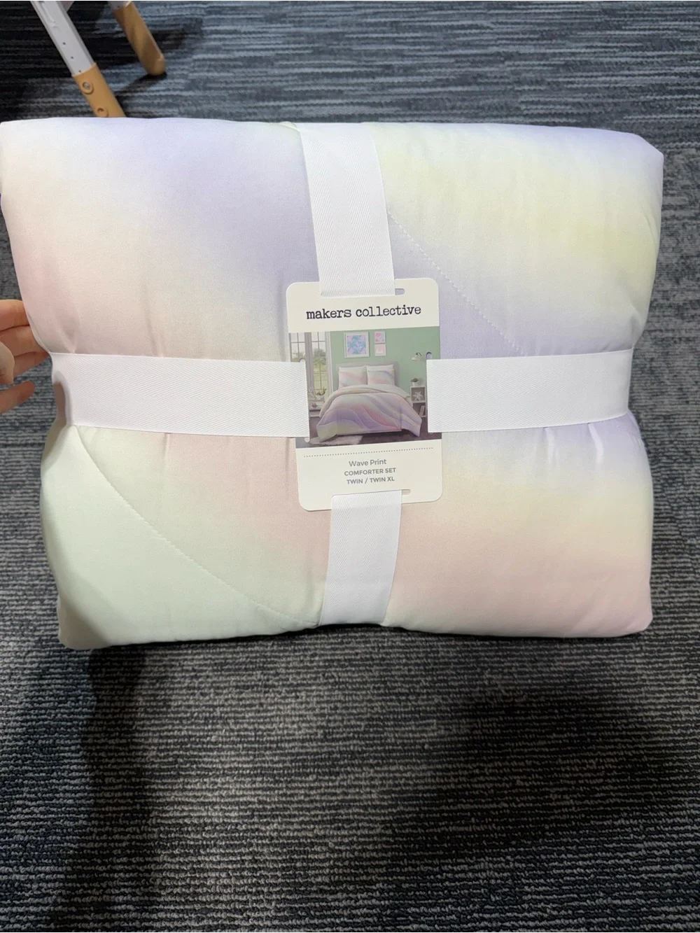 Twin/Twin XL Comforter Set -Wave Print